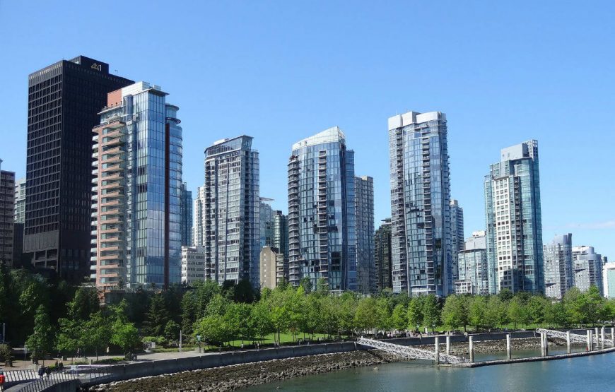 Rocky Mountaineer – Breathtaking Mountains, Peaks and Glaciers