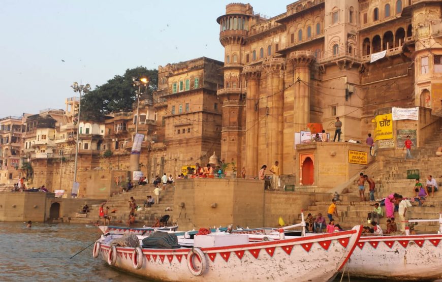 Holy Varanasi Allahabad Tour gallery